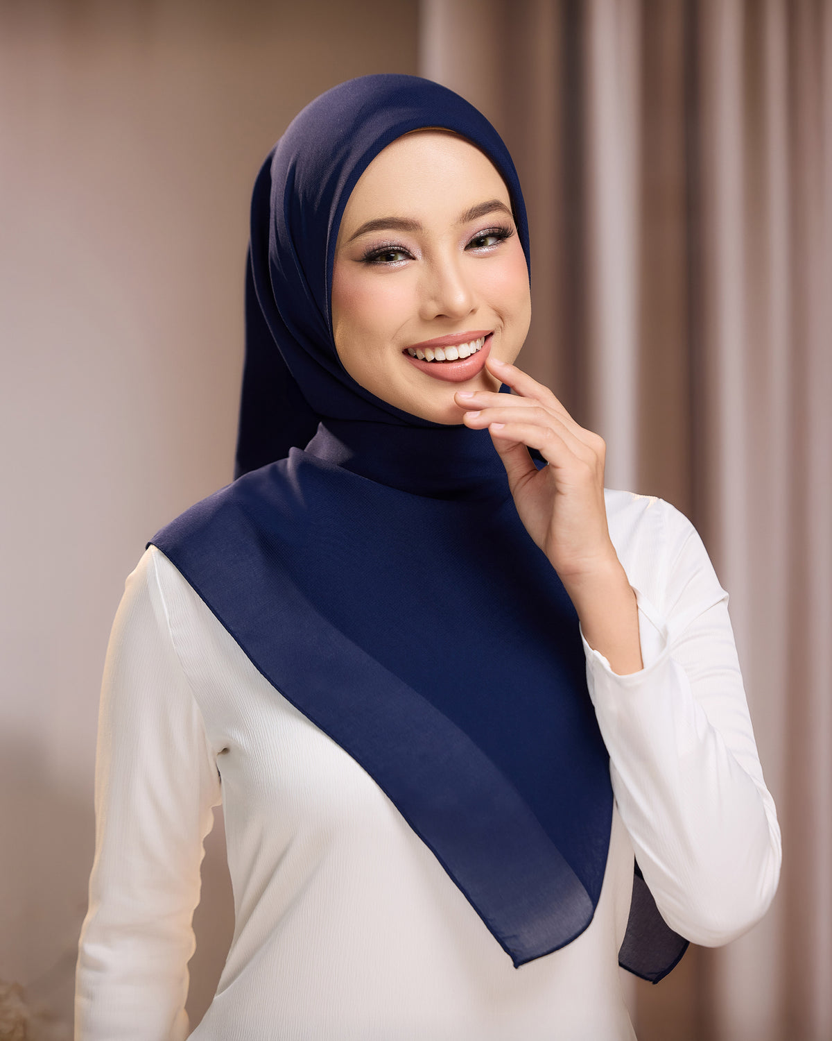 AYU BAWAL - NAVY BLUE | LIGHTWEIGHT SQUARE BAWAL