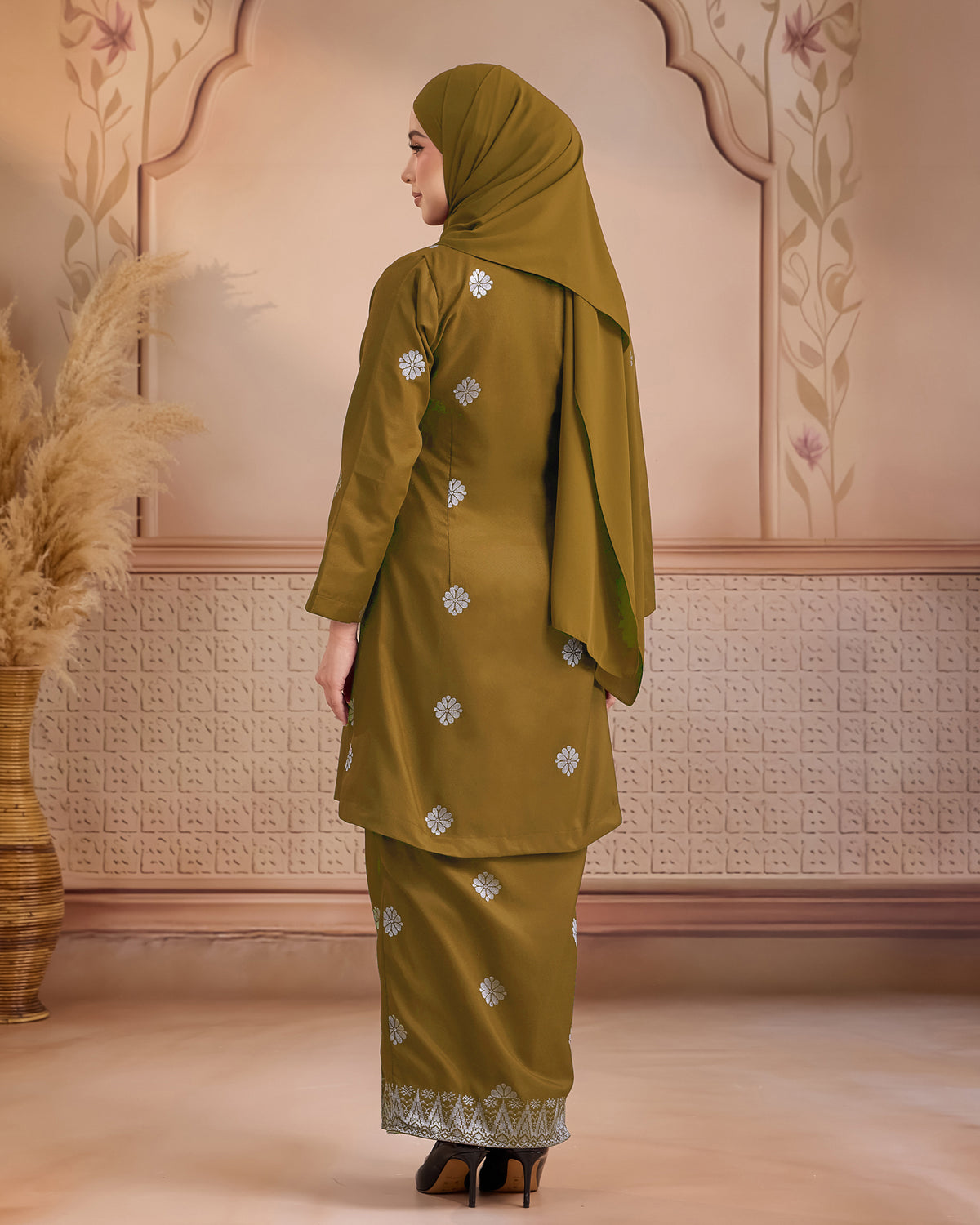 KURUNG ANGGUN (KEBAYA) | OLIVE - SILVER