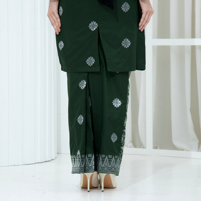 DARK EMERALD GREEN - SILVER | Kurung Layla - Moden