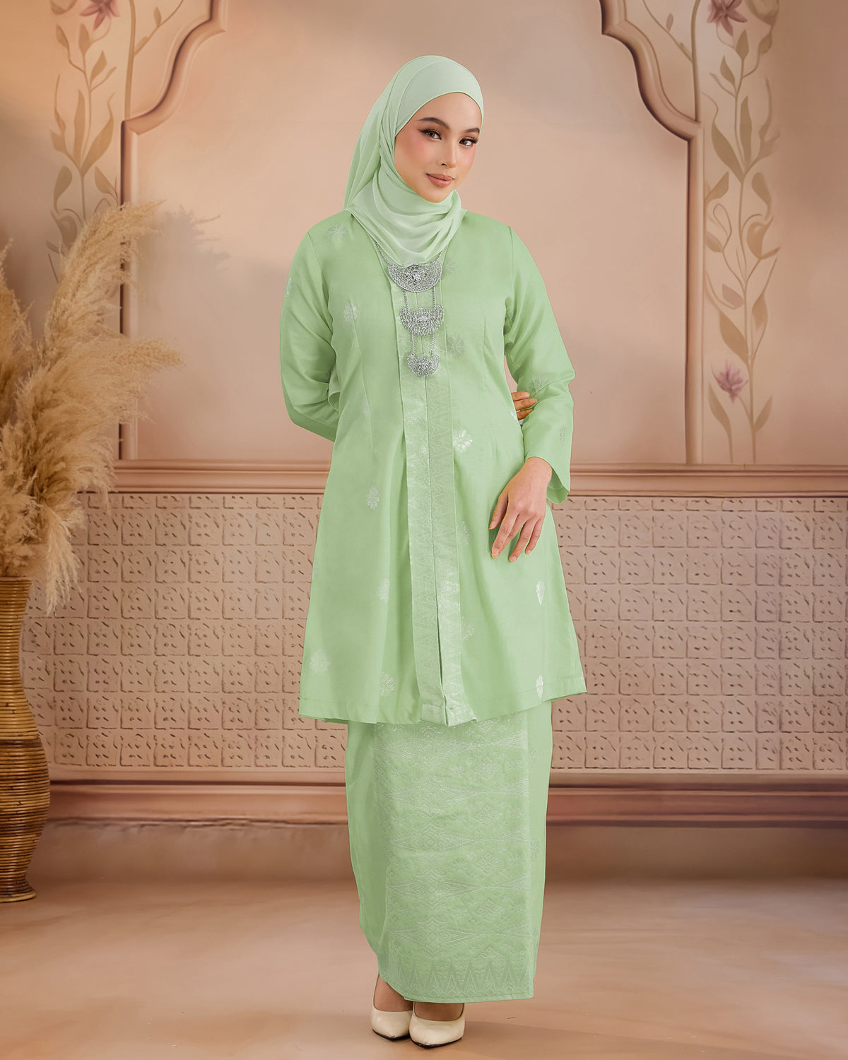 KURUNG ANGGUN (KEBAYA) | MINT GREEN - SILVER