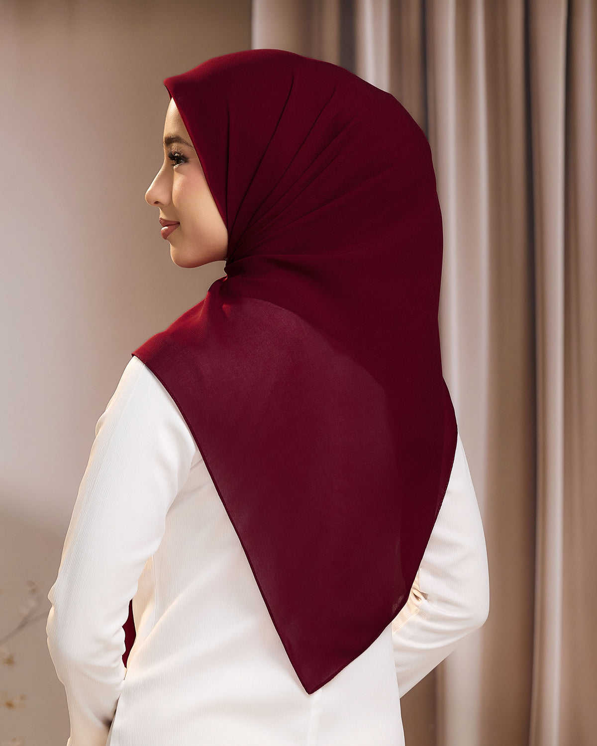AYU BAWAL - BURGUNDY | LIGHTWEIGHT SQUARE BAWAL