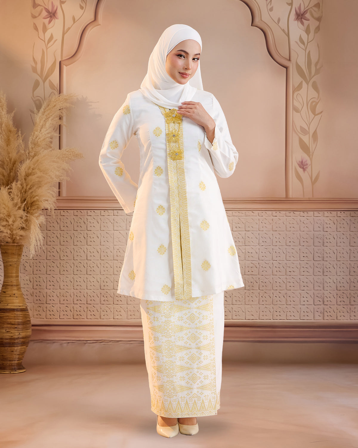 KURUNG ANGGUN (KEBAYA) | WHITE - GOLD