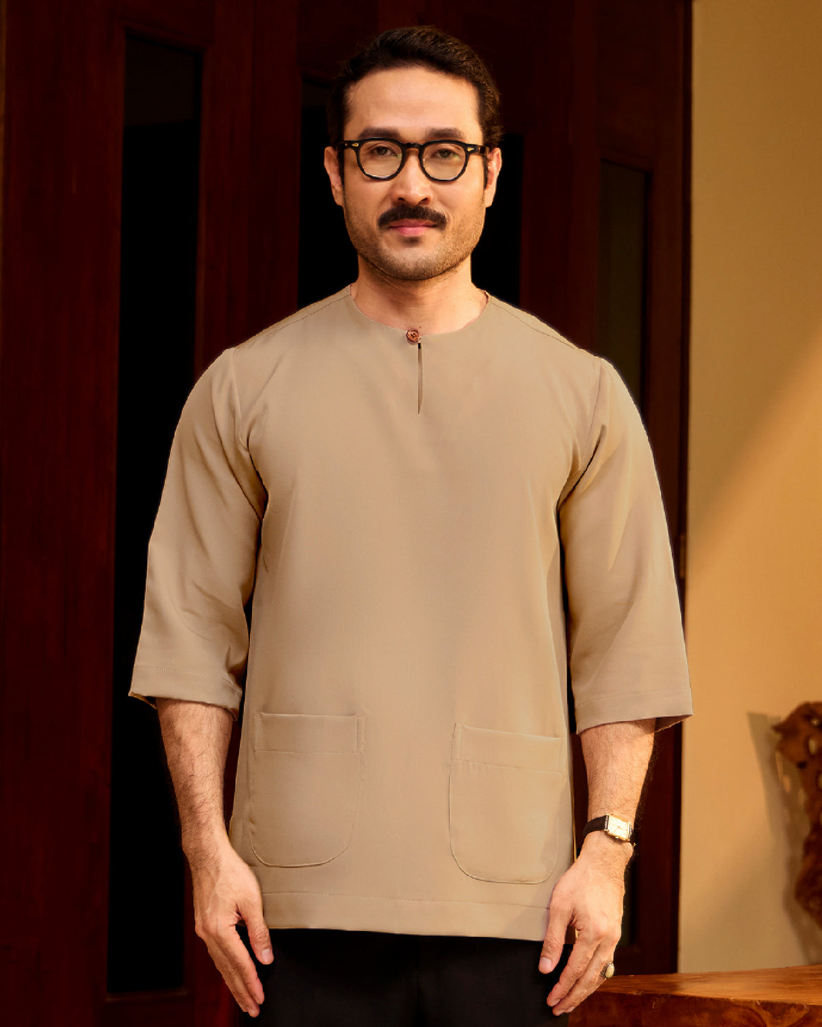 KURTA LAKSAMANA (PLAIN) FRONT POCKET - LIGHT BROWN