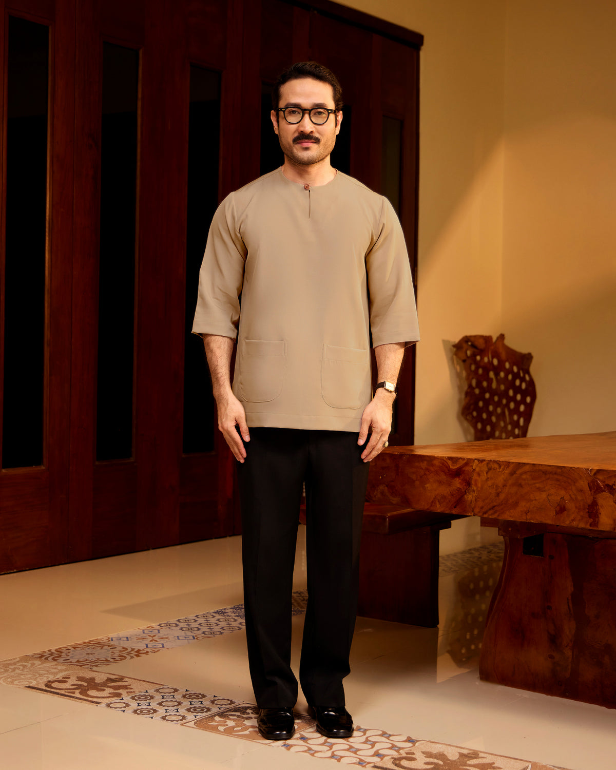 KURTA LAKSAMANA (PLAIN) FRONT POCKET - LIGHT BROWN