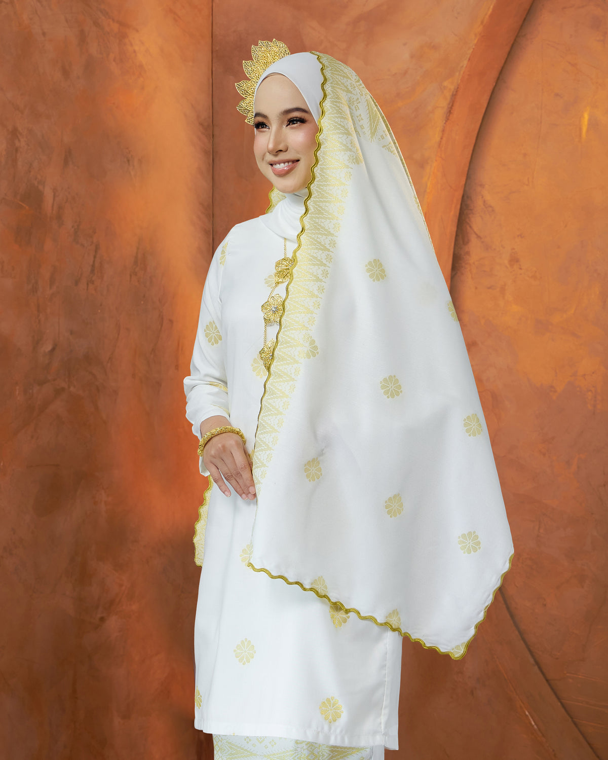 AS-IS | SELENDANG SONGKET - OFF WHITE GOLD (THALIA)