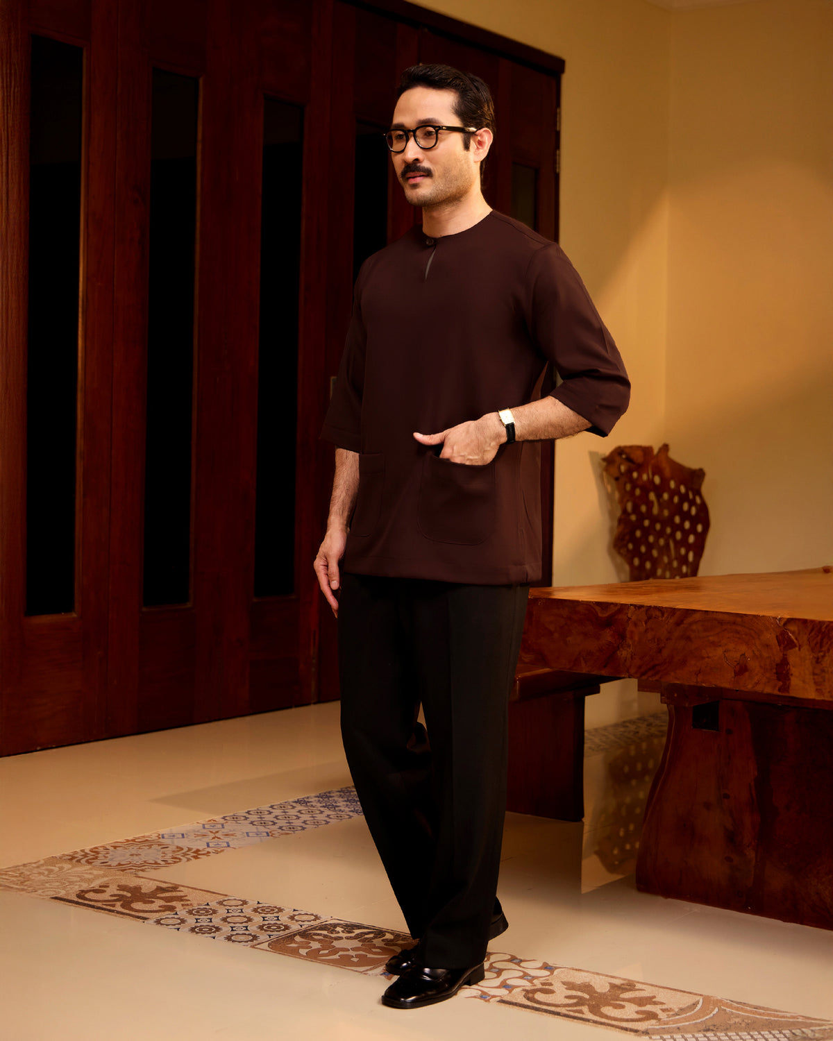 KURTA LAKSAMANA (PLAIN) FRONT POCKET - RICH BROWN