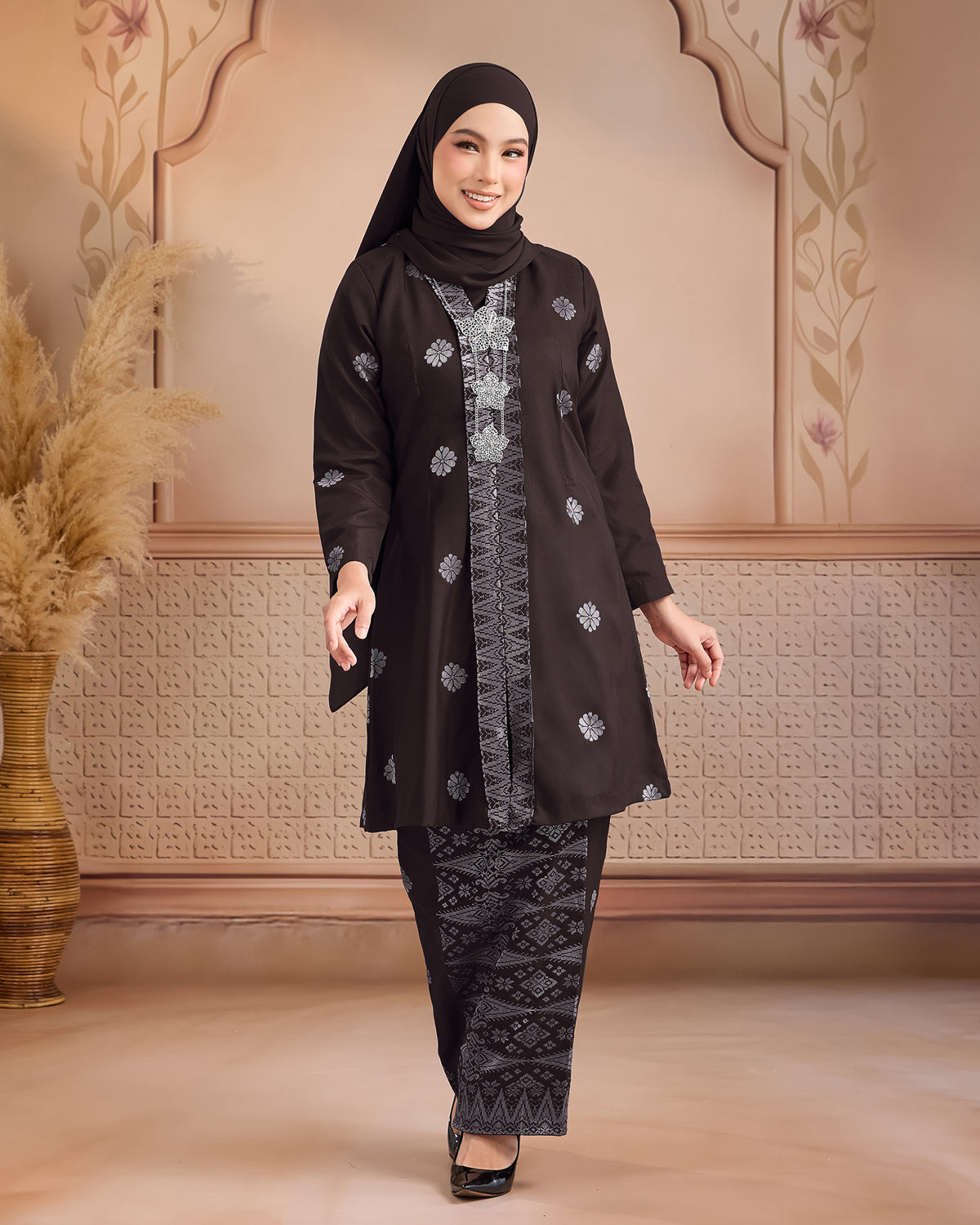 KURUNG ANGGUN (KEBAYA) | RICH BROWN - SILVER