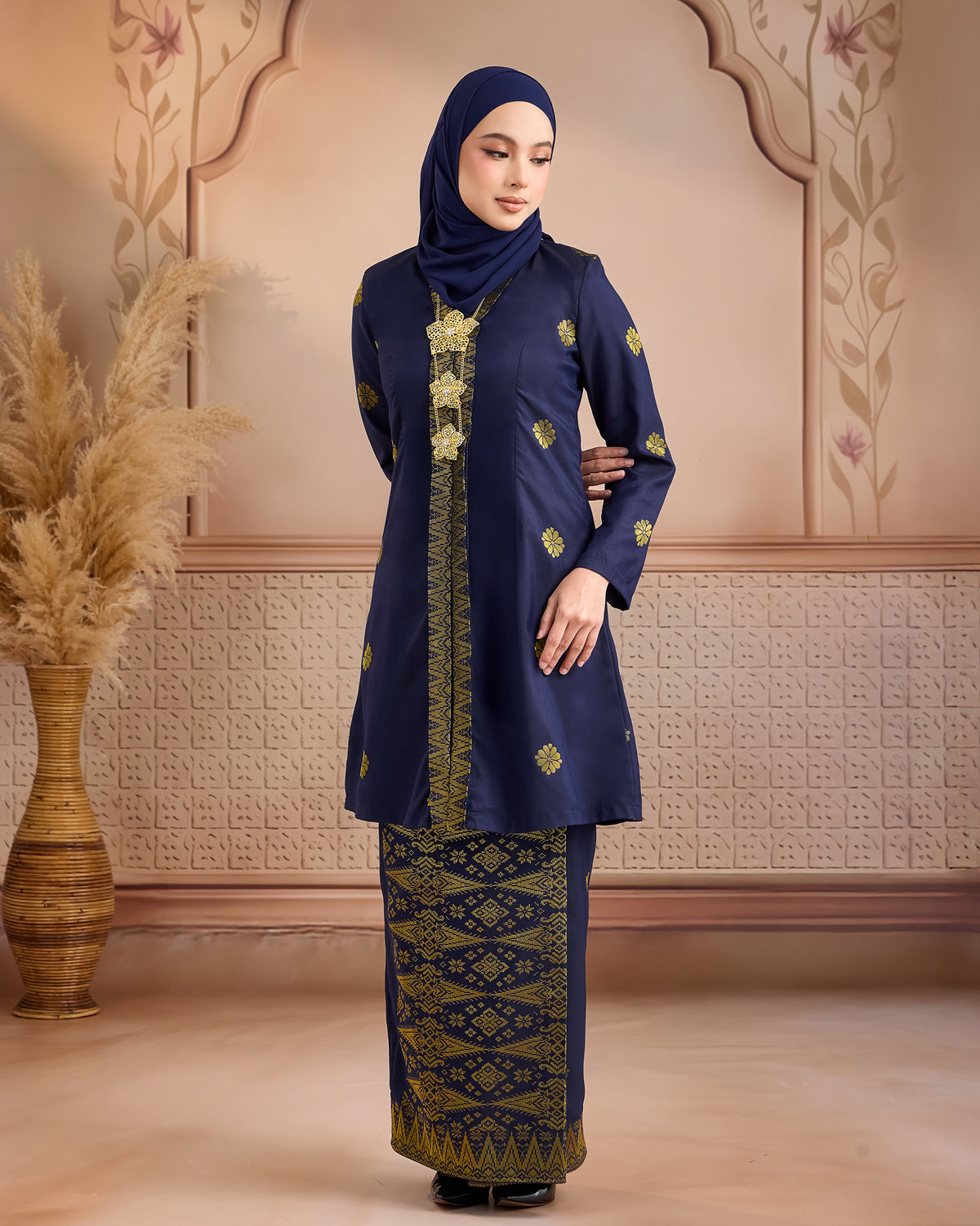 KURUNG ANGGUN (KEBAYA) | NAVY BLUE - GOLD