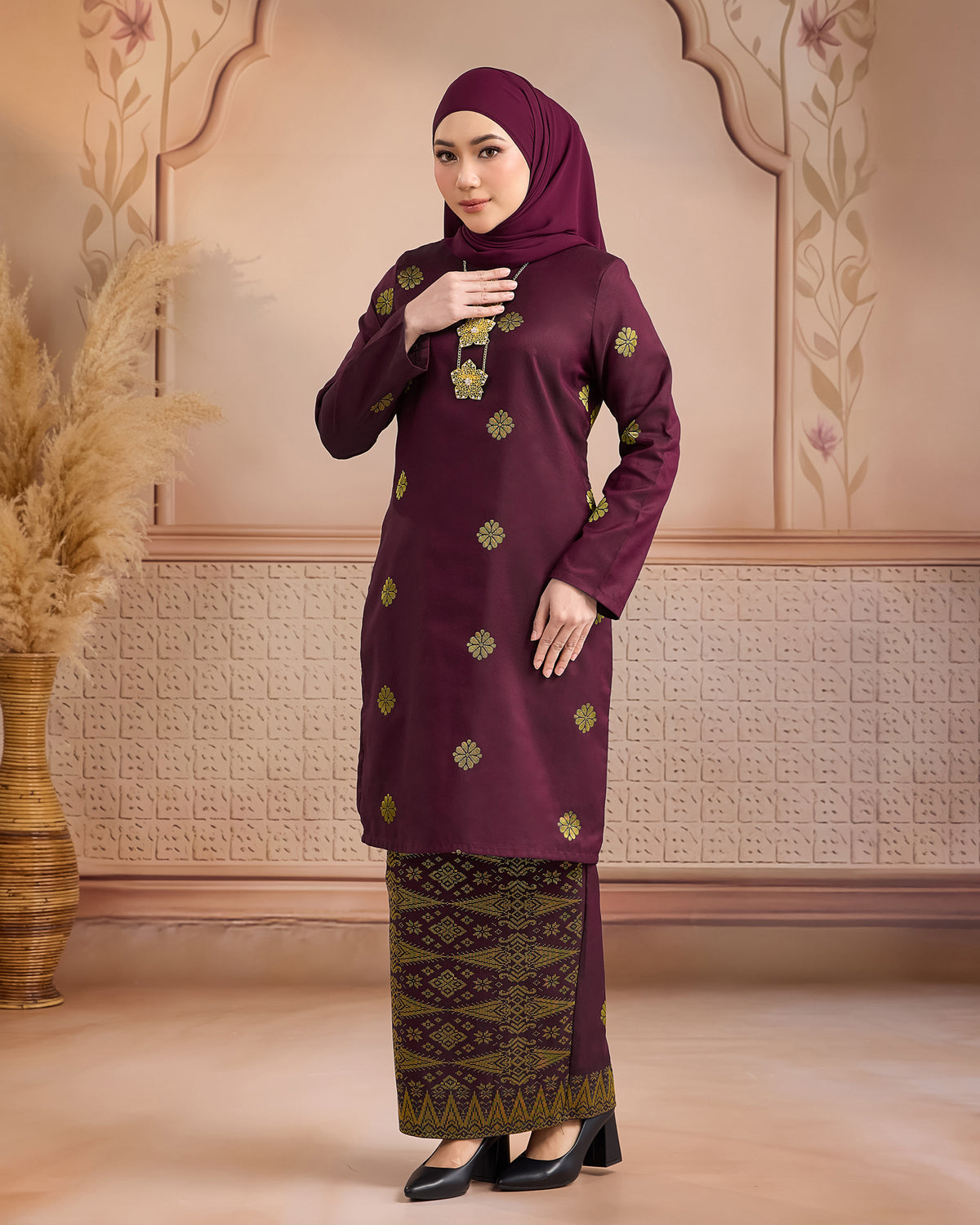 KURUNG LAYLA (MODEN) | BURGUNDY - GOLD