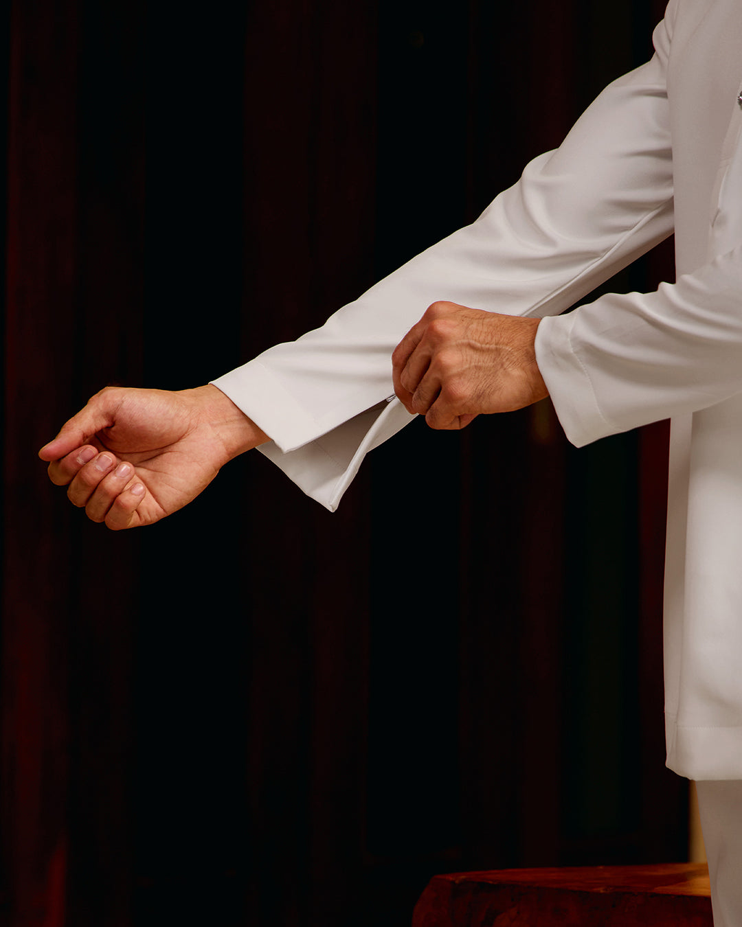 BAJU MELAYU MEGAT (CEKAK MUSANG) - OFF WHITE (Baju Melayu ONLY)