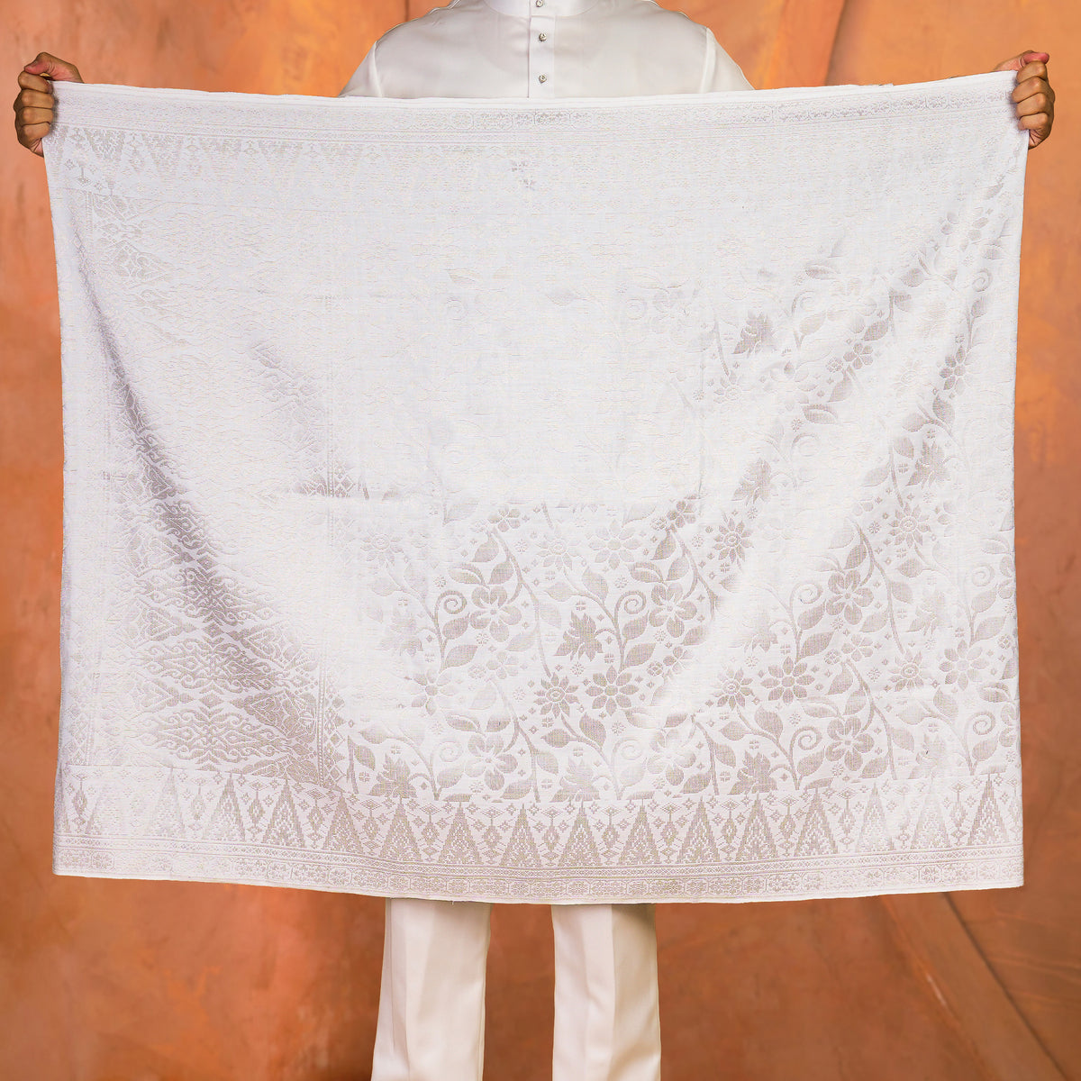 OFF WHITE SILVER | Exclusive Handmade