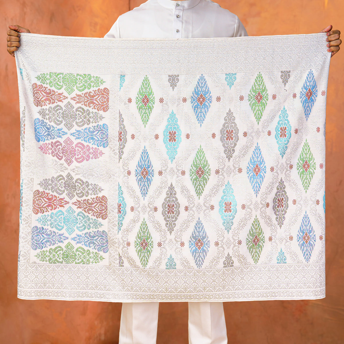 WHITE SILVER MIX | Royal Handmade