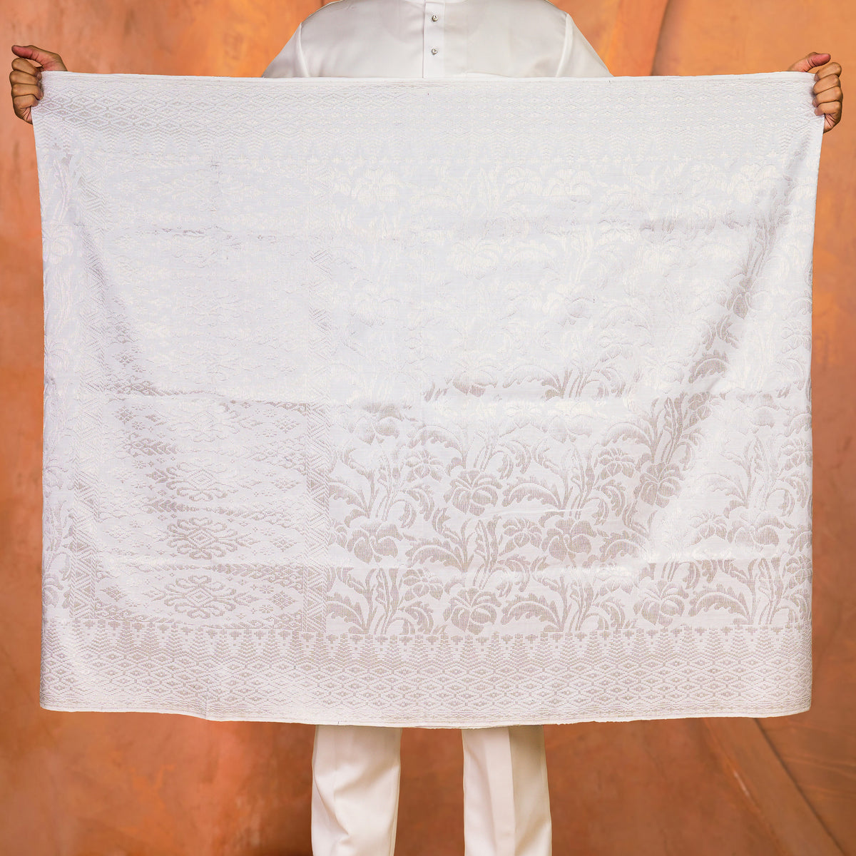 OFF WHITE SILVER | Exclusive Handmade
