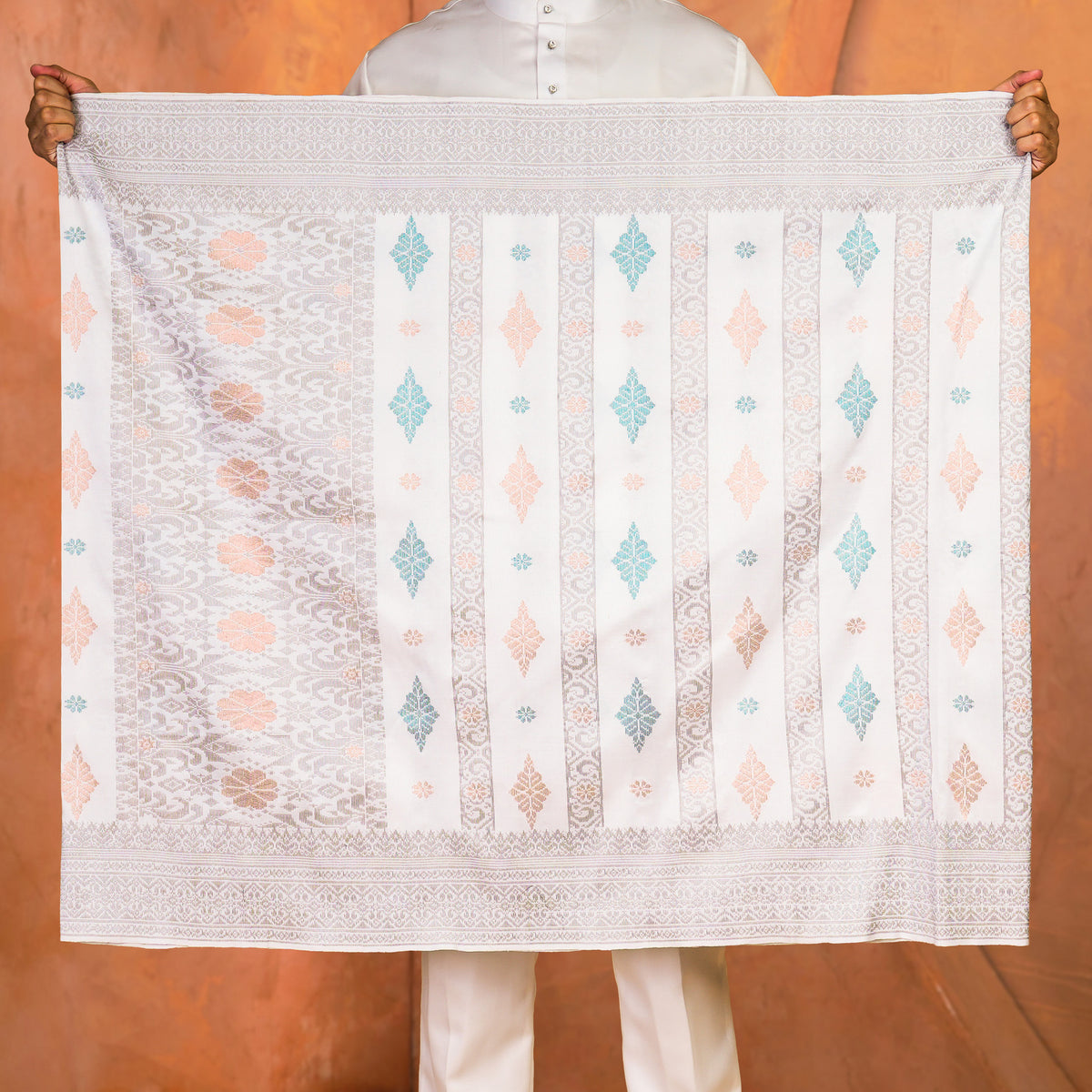 OFF WHITE SILVER - MIX | Exclusive Handmade
