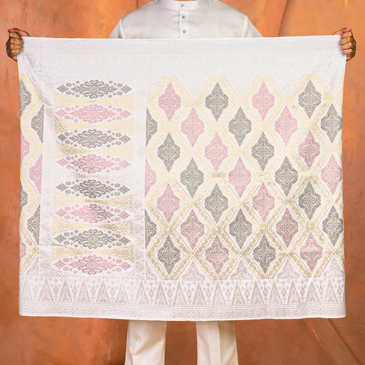 OFF WHITE SILVER - MIX | Royal Handmade