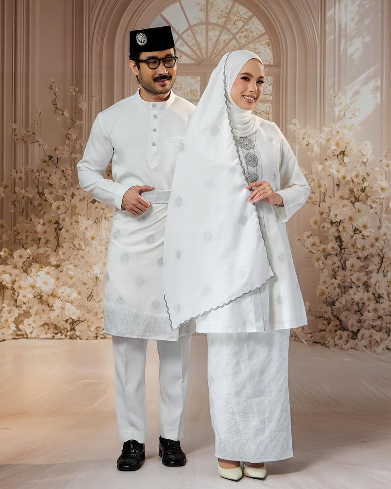 SEJIWHA SET D - BAJU MELAYU CEKAK MUSANG & KURUNG KEBAYA | OFF WHITE SILVER/GOLD