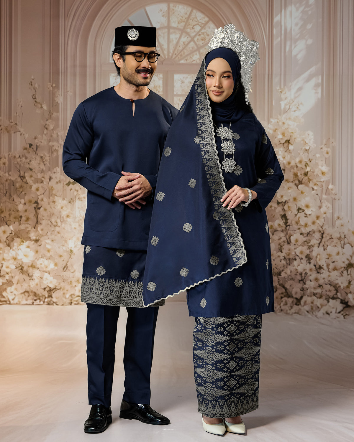 SEJIWHA SET A - BAJU MELAYU TELUK BELANGA & KURUNG LAYLA | NAVY BLUE SILVER/GOLD
