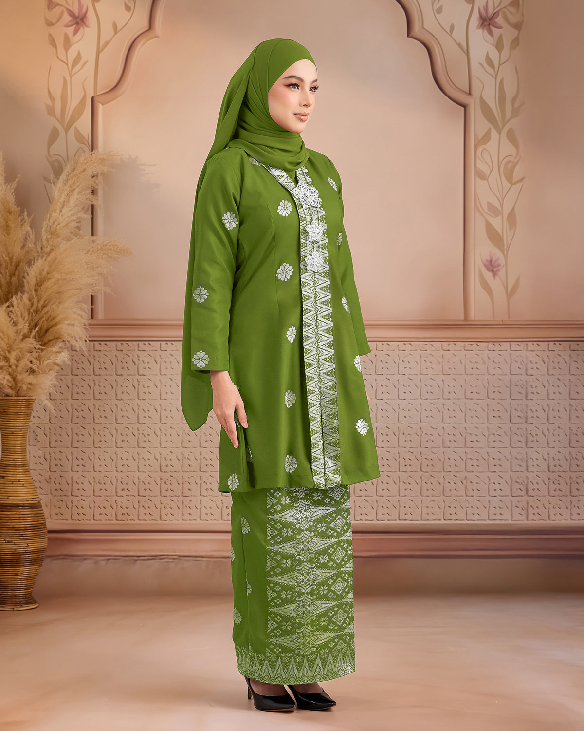 KURUNG ANGGUN (KEBAYA) | OLIVE GREEN - SILVER