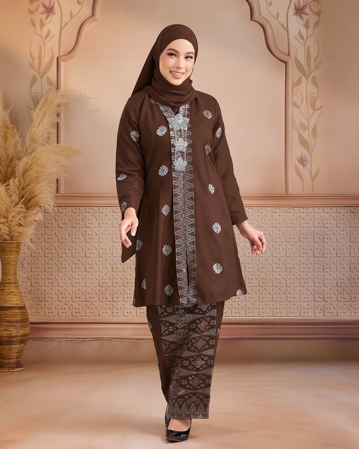 KURUNG ANGGUN (KEBAYA) | BROWN - SILVER
