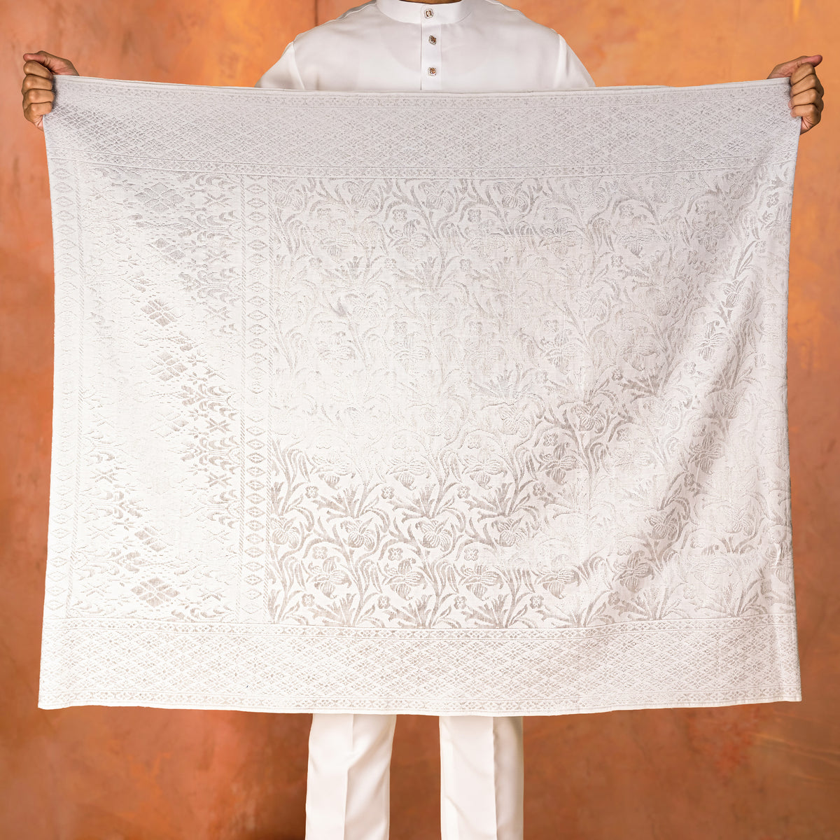 OFF WHITE SILVER | Exclusive Handmade (EX132)