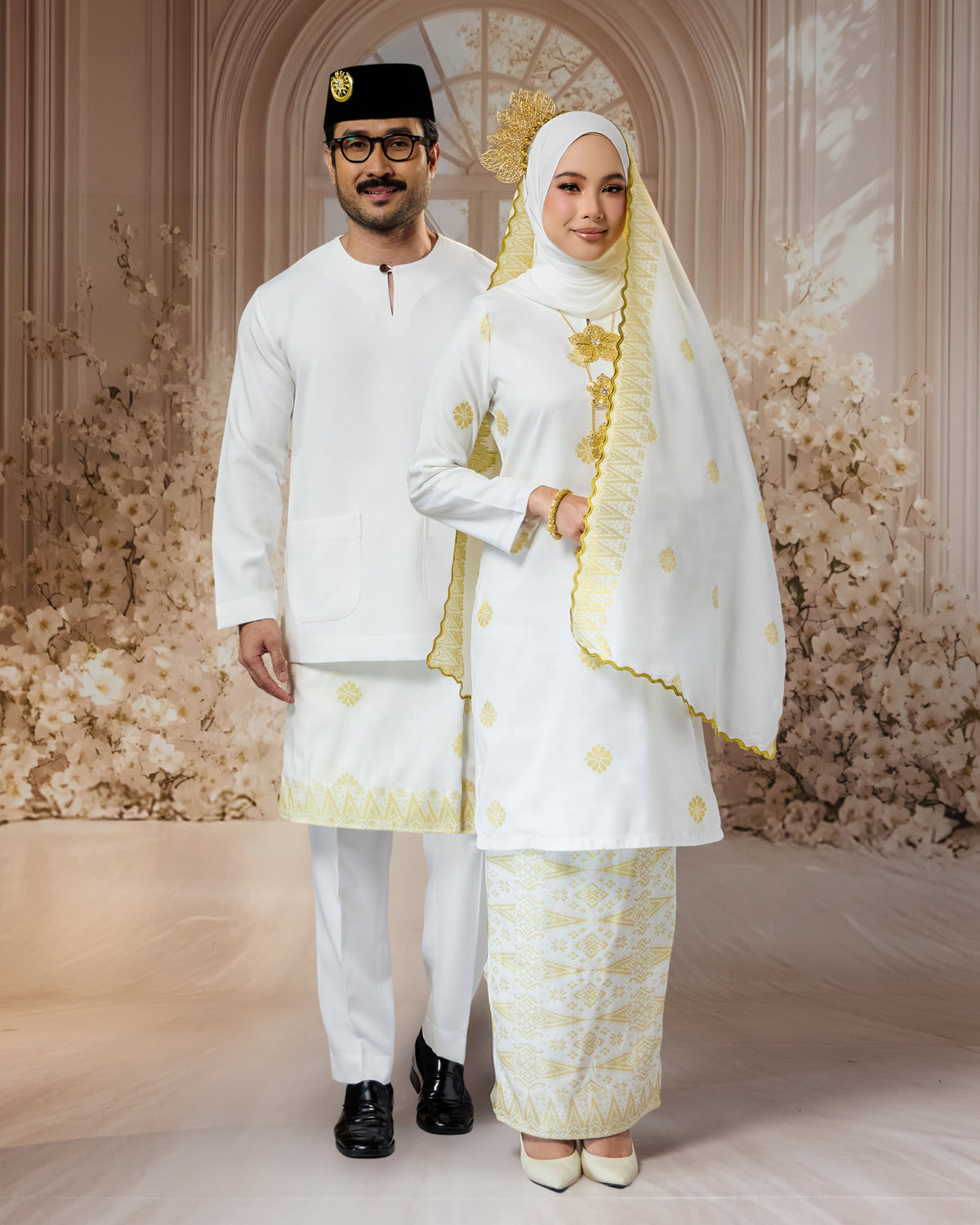SEJIWHA SET A - BAJU MELAYU PUTRA & KURUNG LAYLA | OFF WHITE SILVER/GOLD