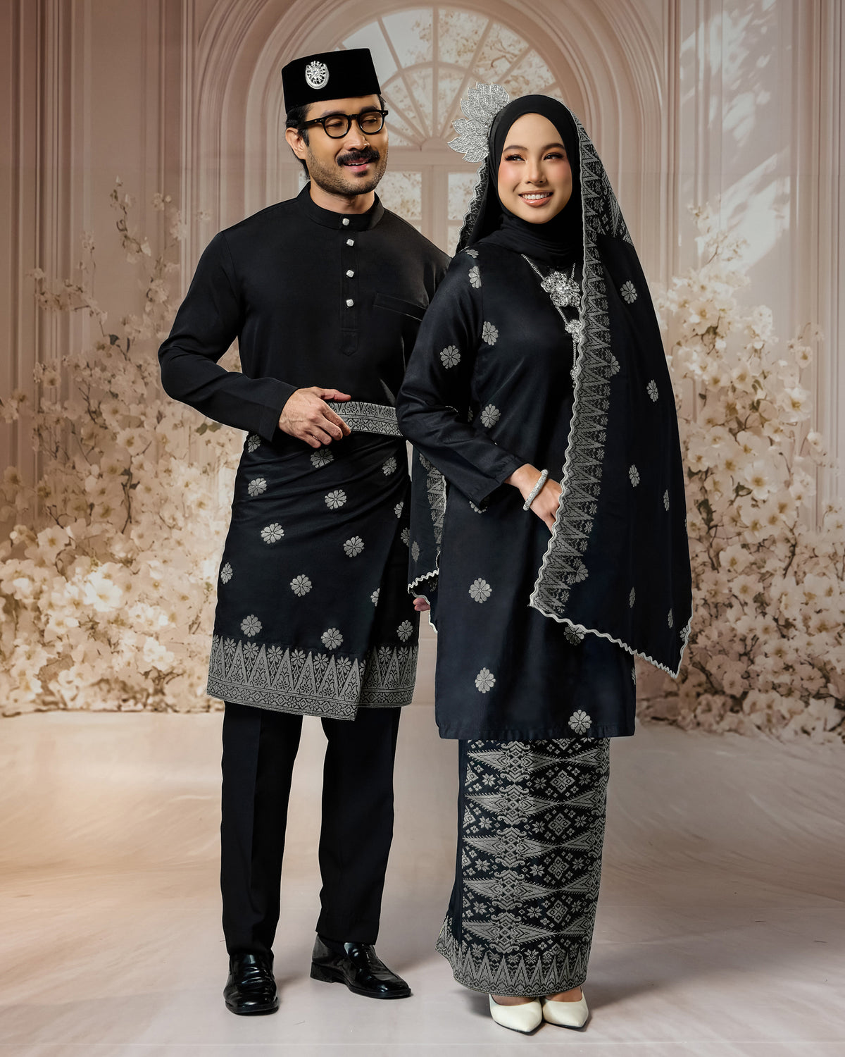 SEJIWHA SET C - BAJU MELAYU CEKAK MUSANG & KURUNG LAYLA | BLACK SILVER/GOLD