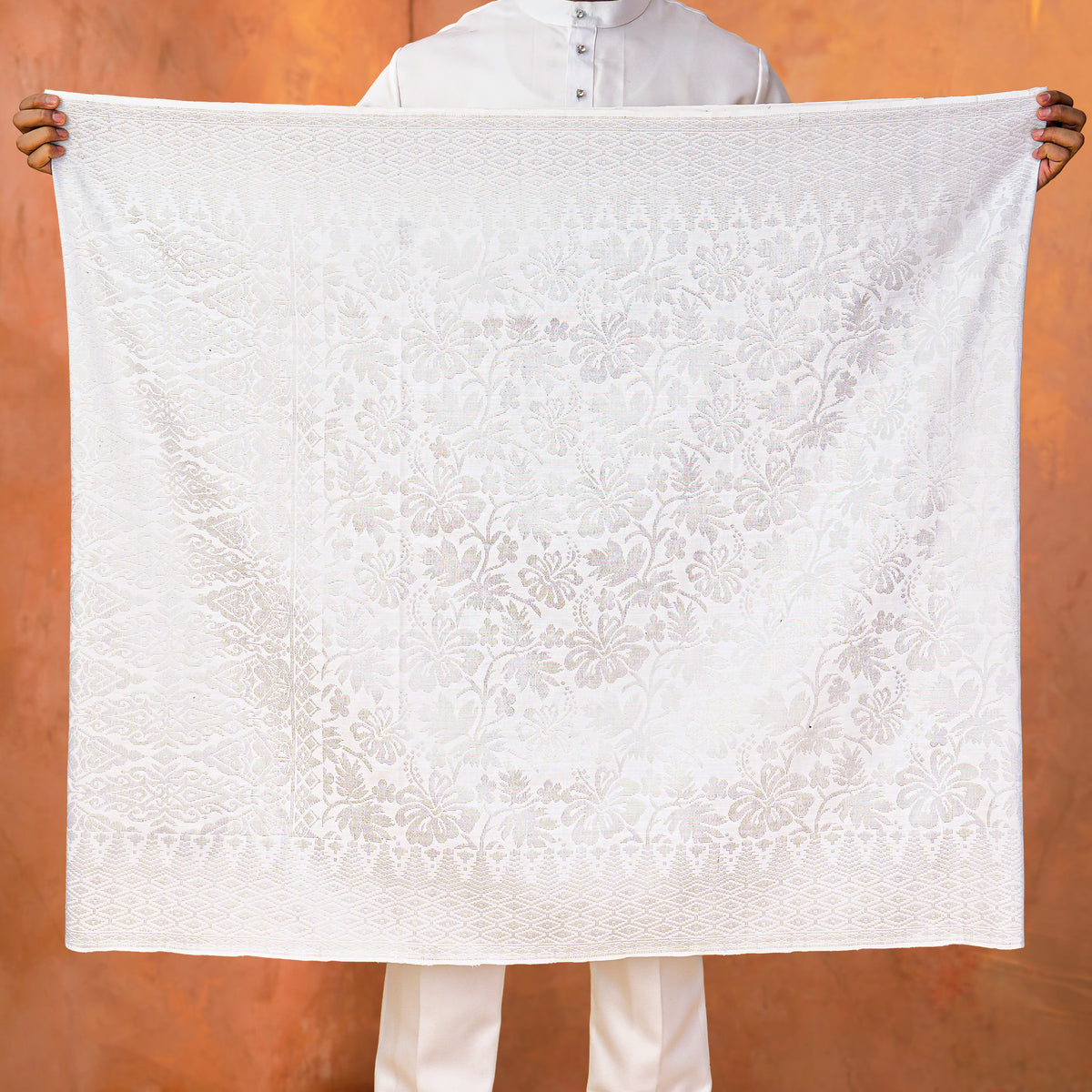 OFF WHITE SILVER | Exclusive Handmade
