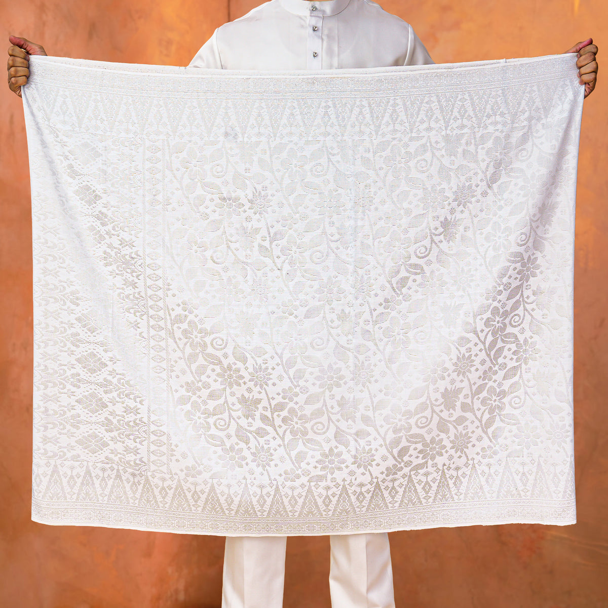 OFF WHITE SILVER | Exclusive Handmade