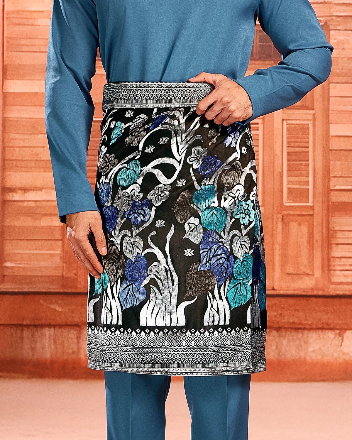 SAMPIN SIREH MAHKOTA (ADULT) - BLACK SILVER/MIX (SM04)