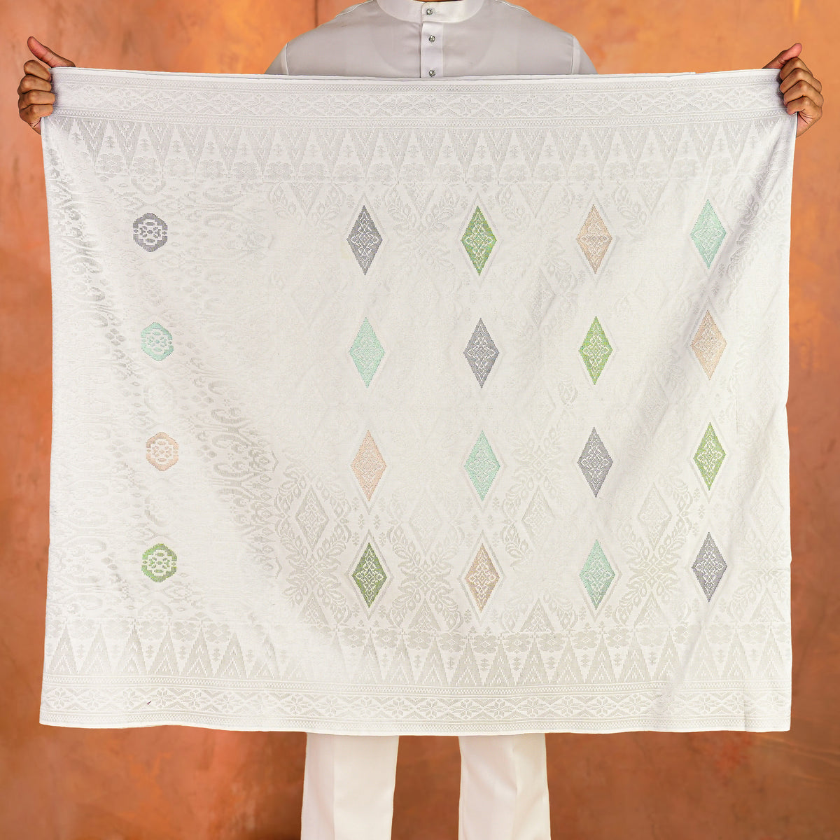 OFF WHITE SILVER - MIX | Dato' Handmade