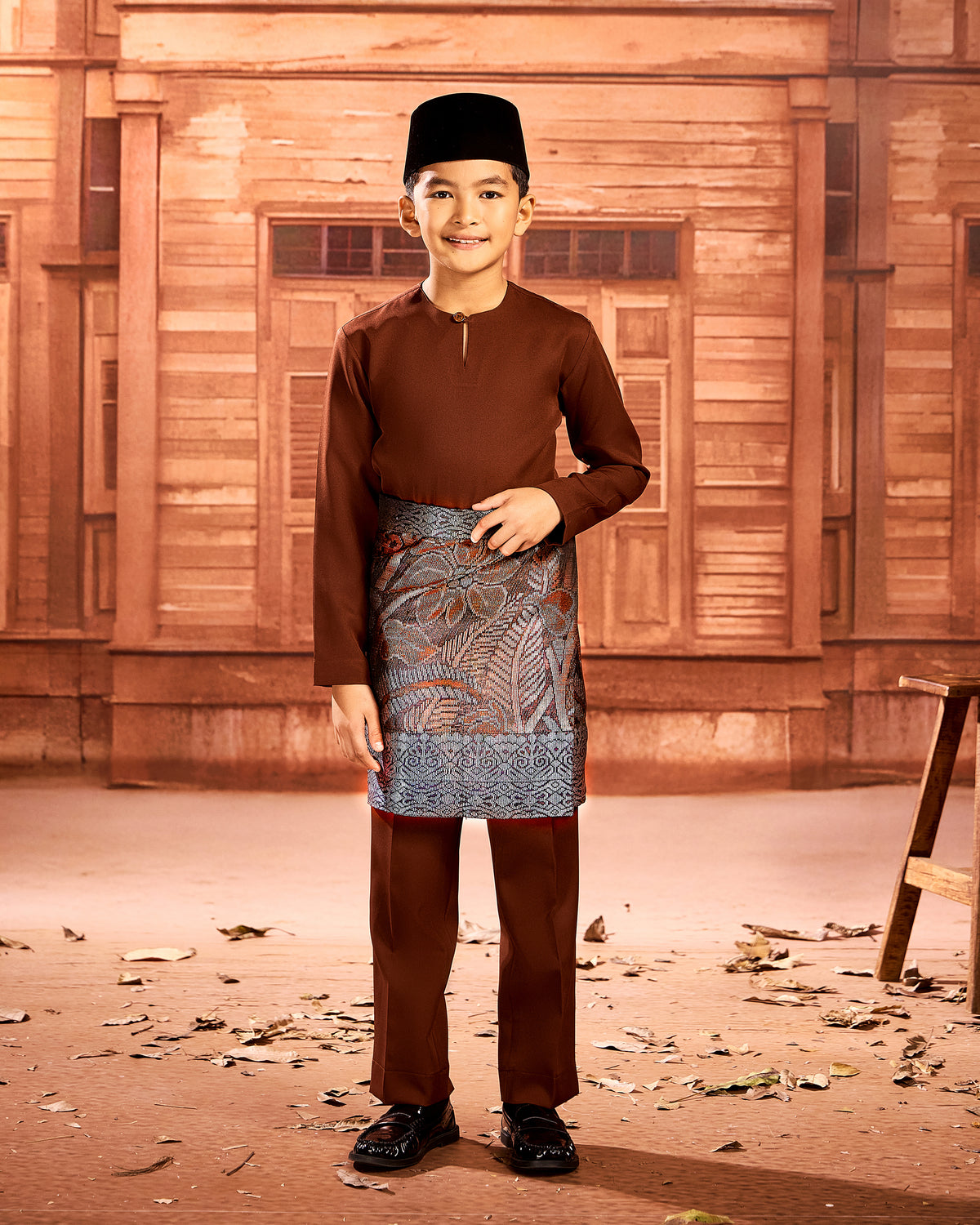 INSTANT MAJESTIK (KIDS) | BLACK SILVER/RED (MJ03)