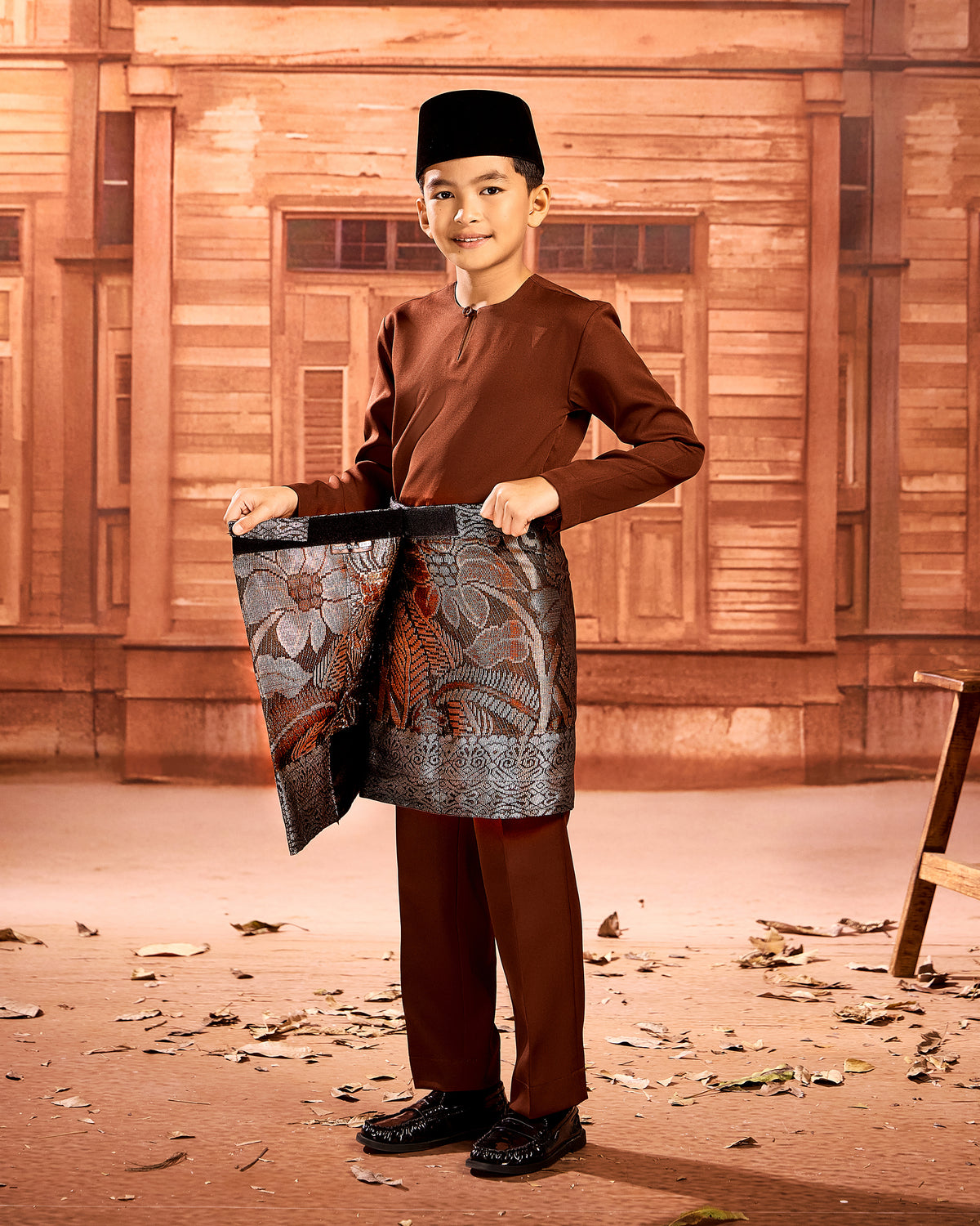 INSTANT MAJESTIK (KIDS) | BLACK SILVER/RED (MJ03)