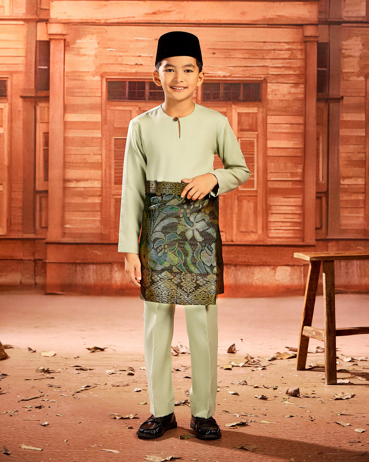 INSTANT MAJESTIK (KIDS) | BLACK GOLD/GREEN (MJ12)