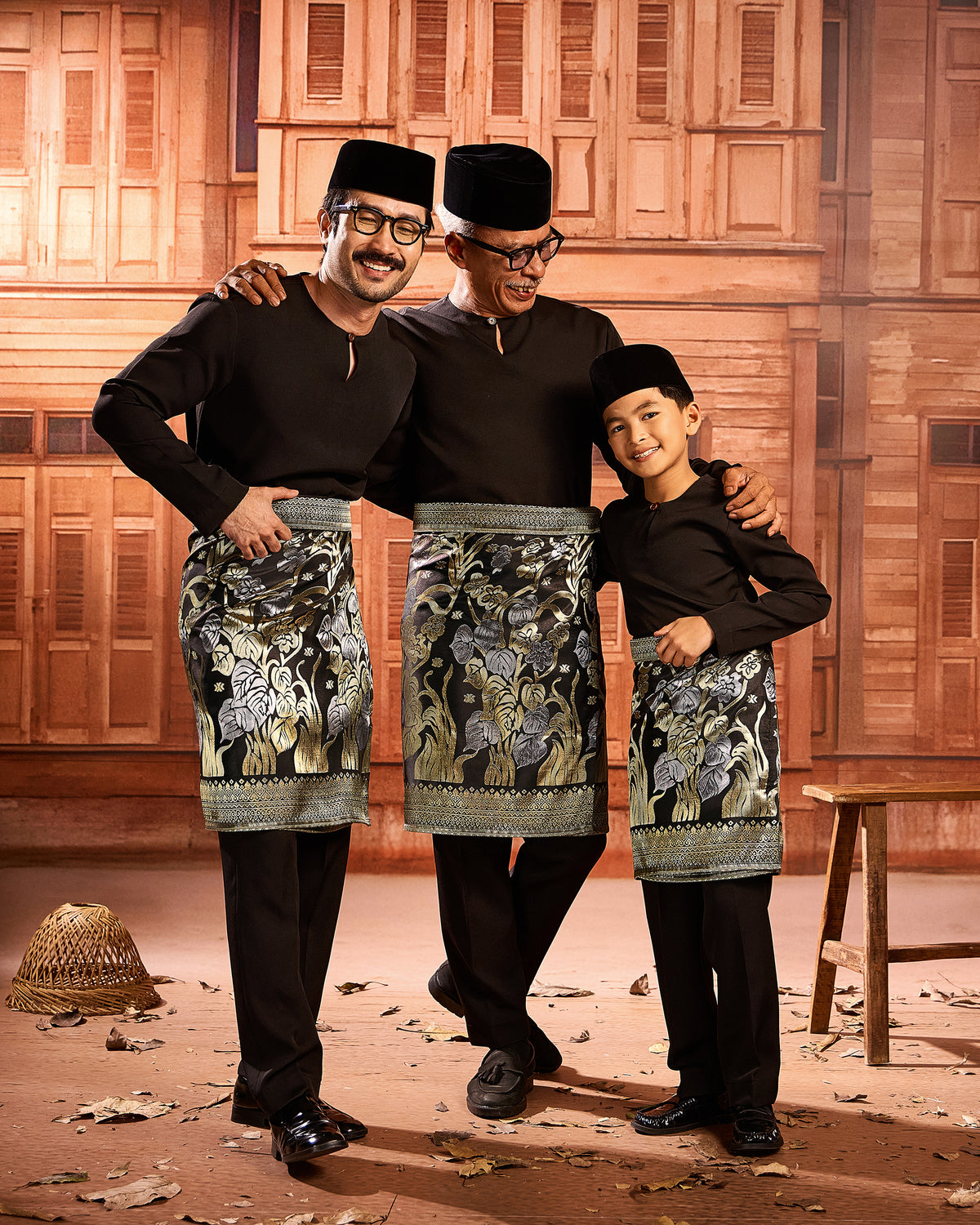 SAMPIN SIREH MAHKOTA (ADULT) - BLACK GOLD/SILVER (SM02)