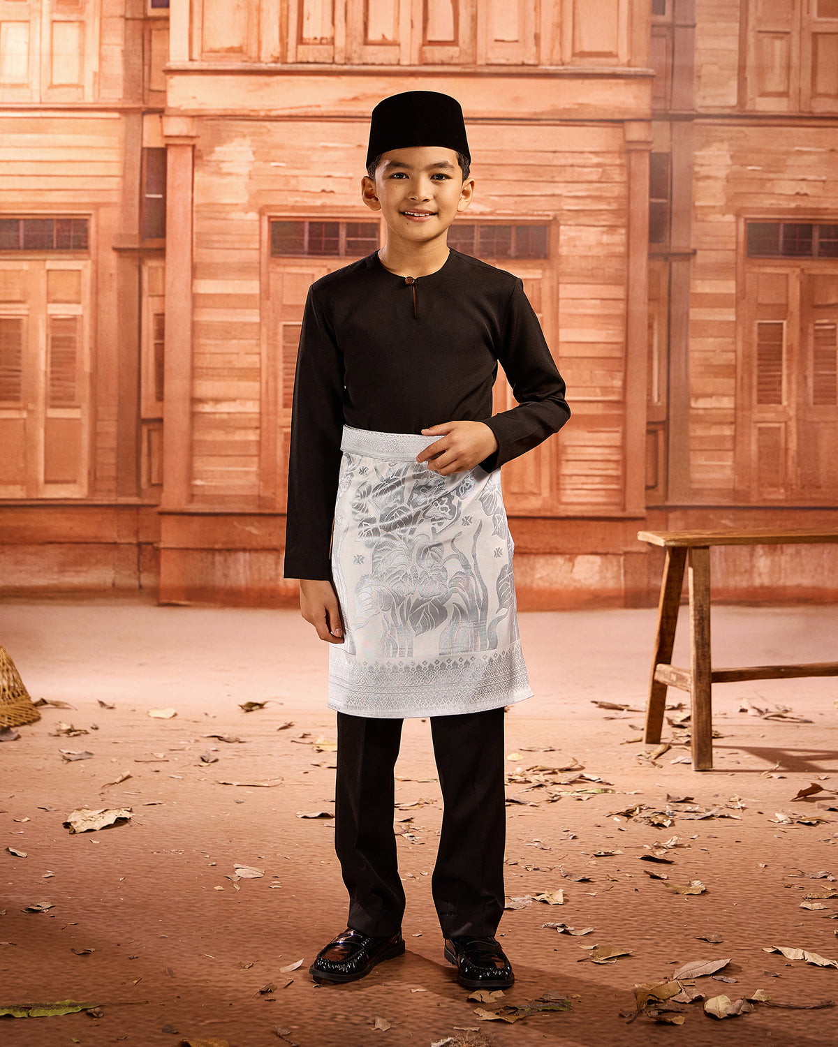 SAMPIN SIREH MAHKOTA (KIDS) - OFF WHITE/SILVER (SM08)