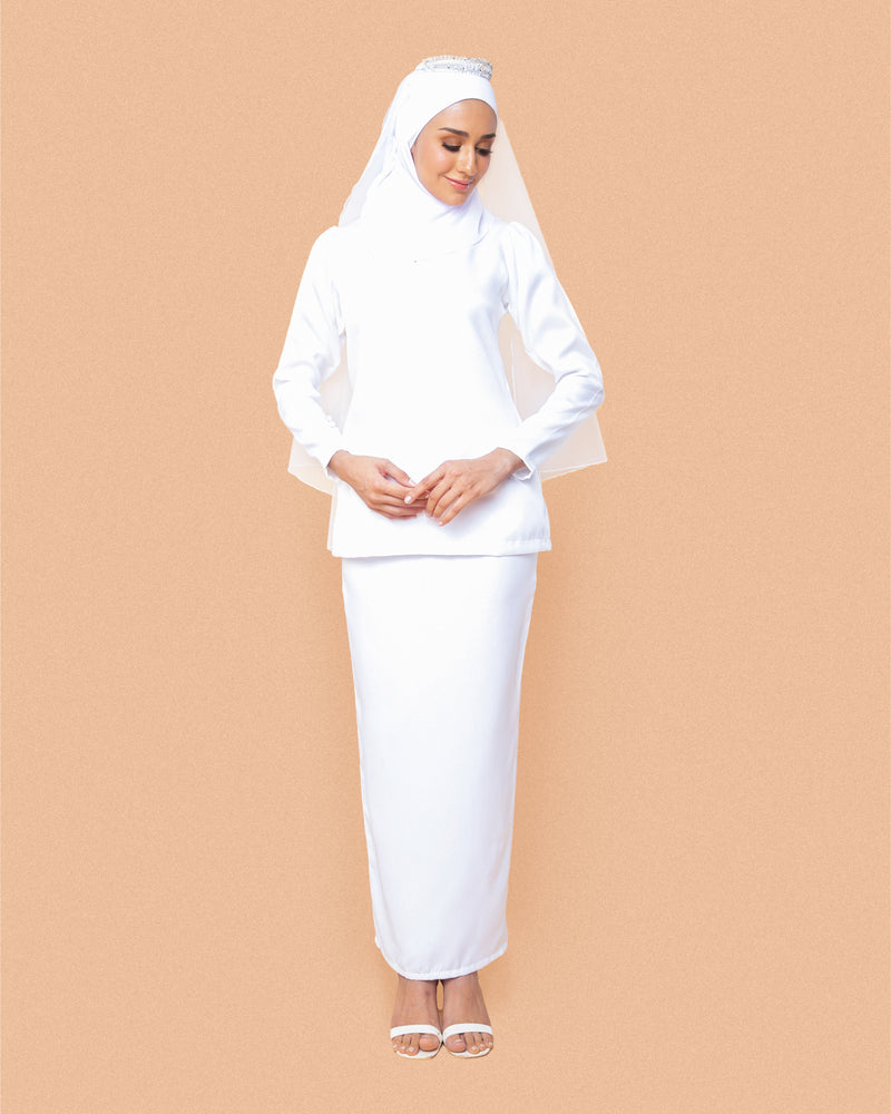 AINA KURUNG ( WHITE)