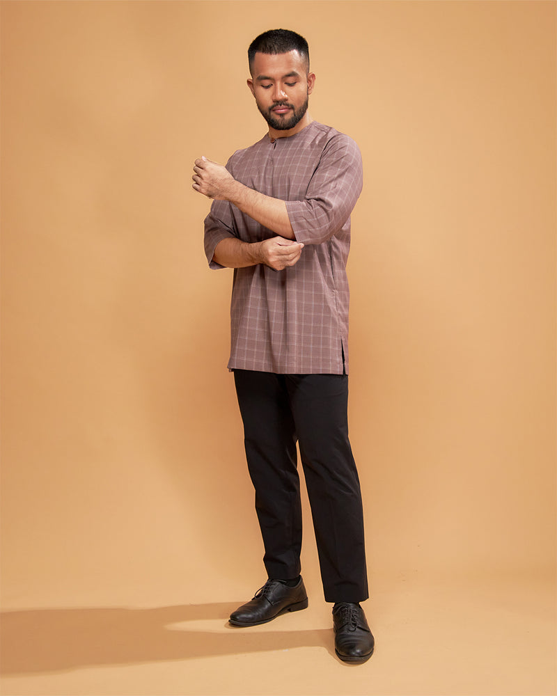 KURTA JEBAT (Checked) - BROWN