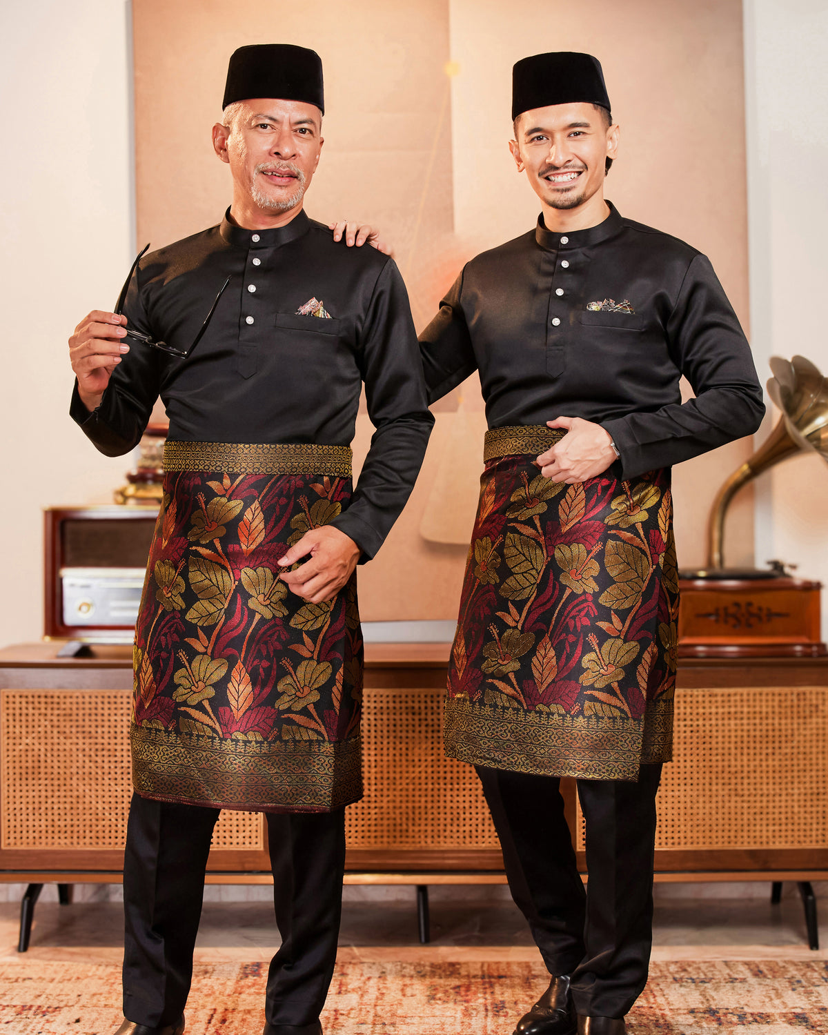 INSTANT MAJESTIC | Black Gold/Red (SV113)