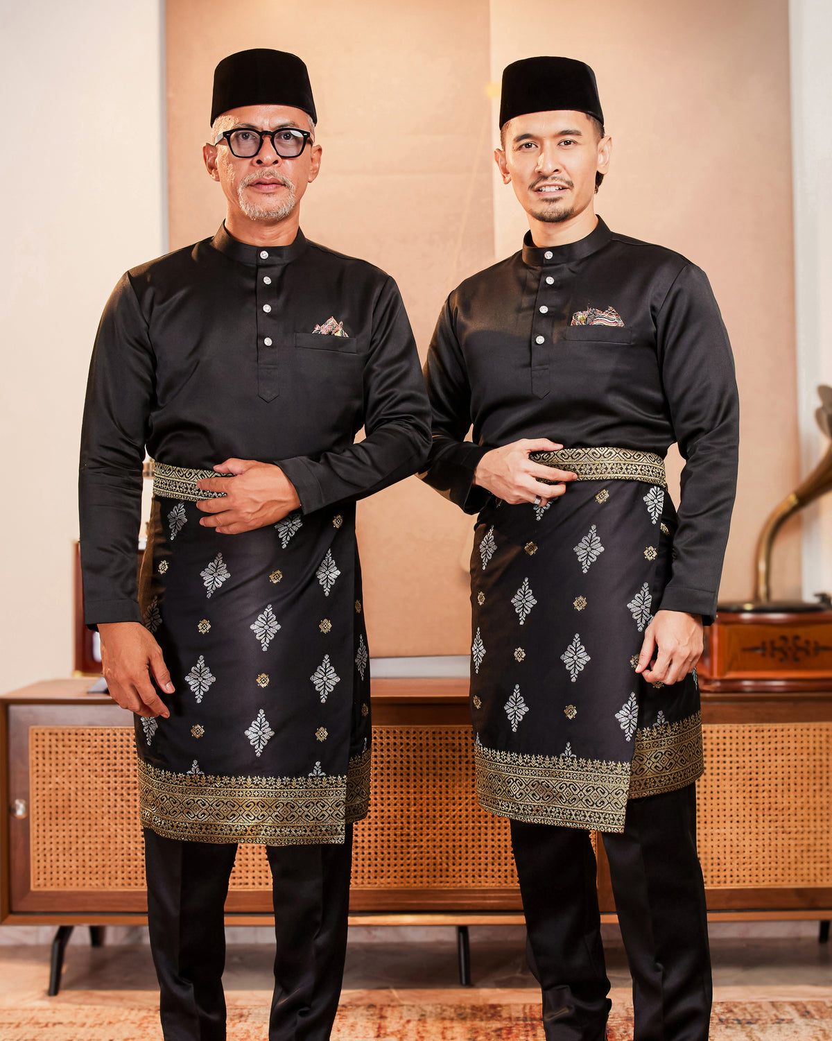 INSTANT SIGNATURE | Black Gold/Silver (SC120)