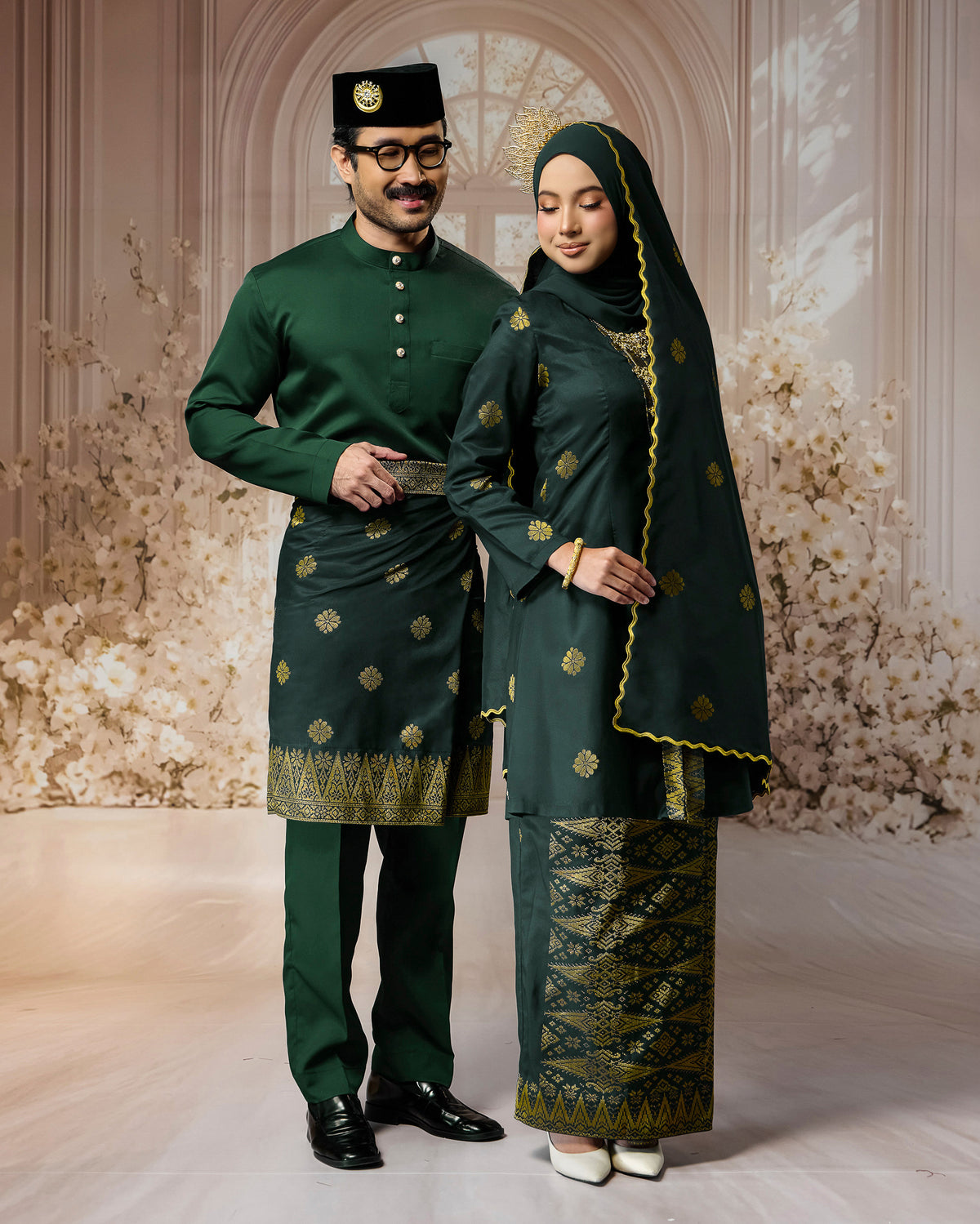 SEJIWHA SET D - BAJU MELAYU CEKAK MUSANG & KURUNG KEBAYA | DARK EMERALD GREEN SILVER/GOLD