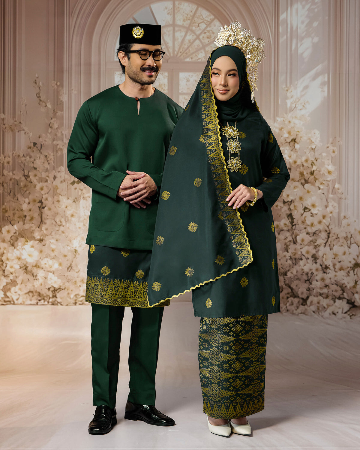 SEJIWHA SET A - BAJU MELAYU TELUK BELANGA & KURUNG LAYLA | DARK EMERALD GREEN SILVER/GOLD