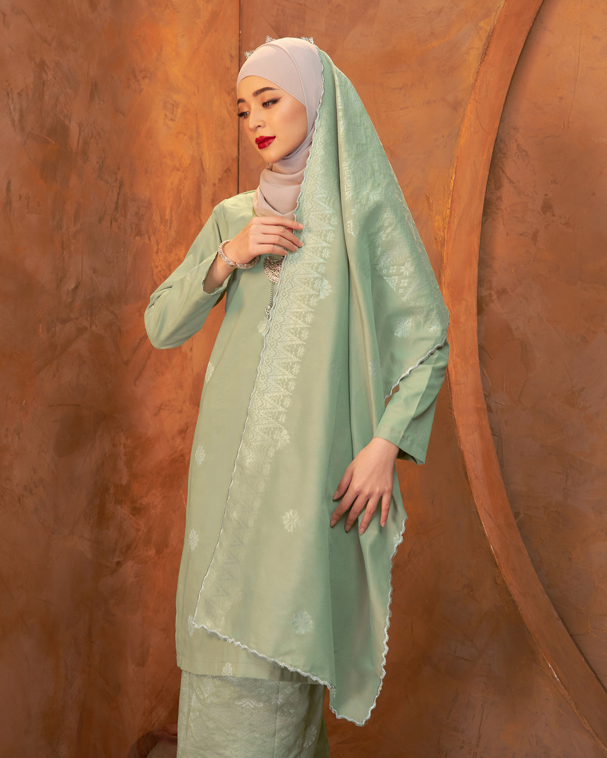 Selendang Songket | Sage Green Silver (Thalia)