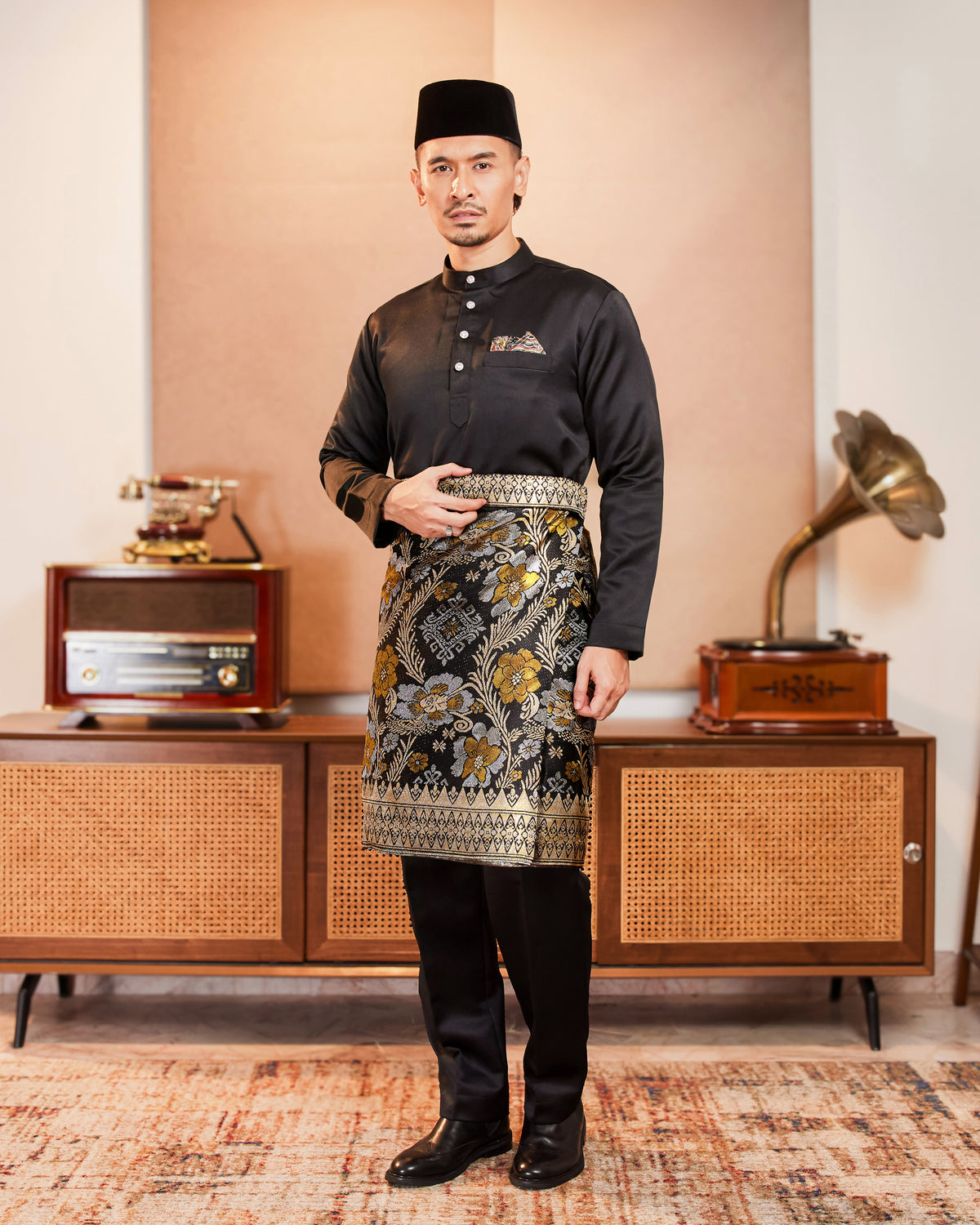 INSTANT MAJESTIC | Black Gold/Silver (SV71)