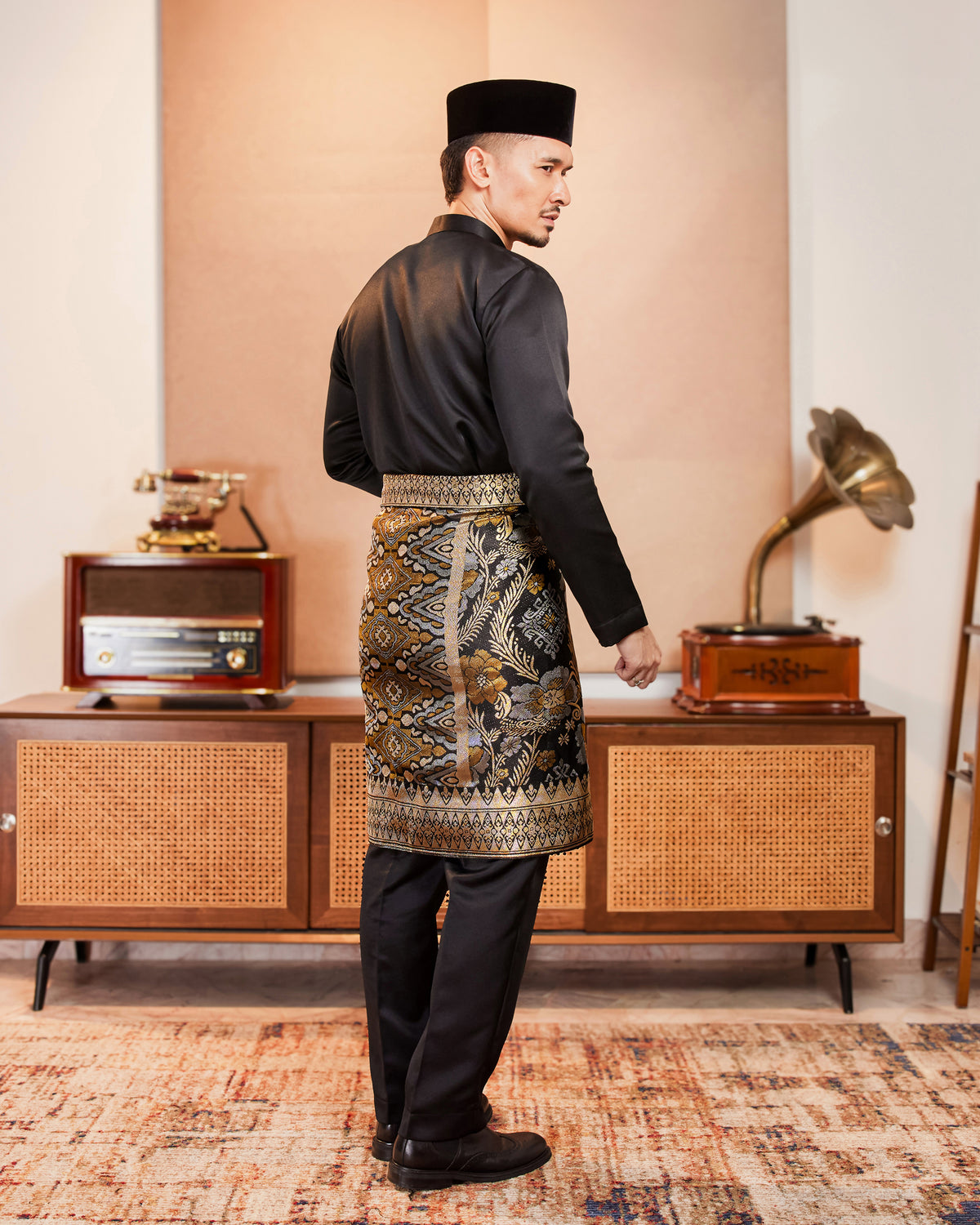 INSTANT MAJESTIC | Black Gold/Silver (SV71)