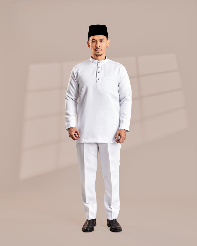PURE WHITE