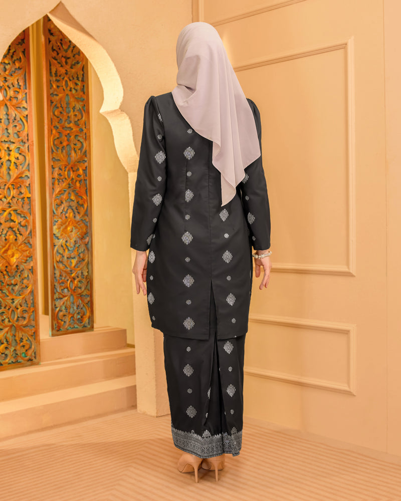 KURUNG INTAN (MODEN) - SONGKET TENUN ASLI | BLACK SILVER)