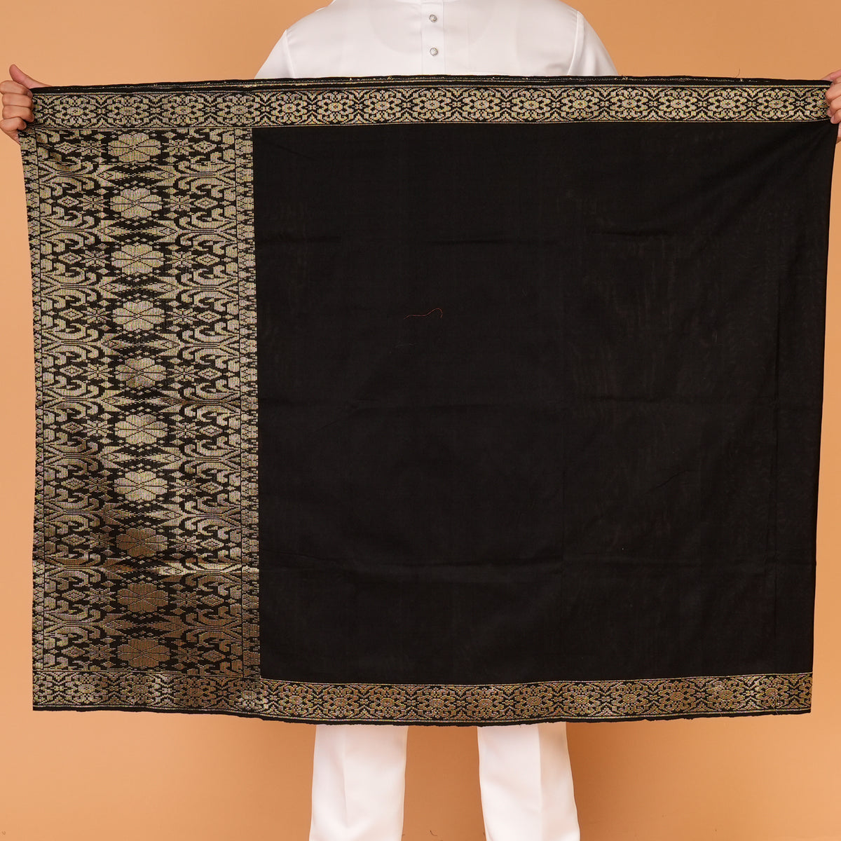 BLACK & GOLD | Exclusive Handmade