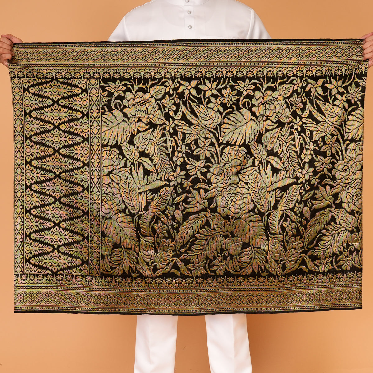 BLACK - GOLD | Royal Handmade (2.5M)