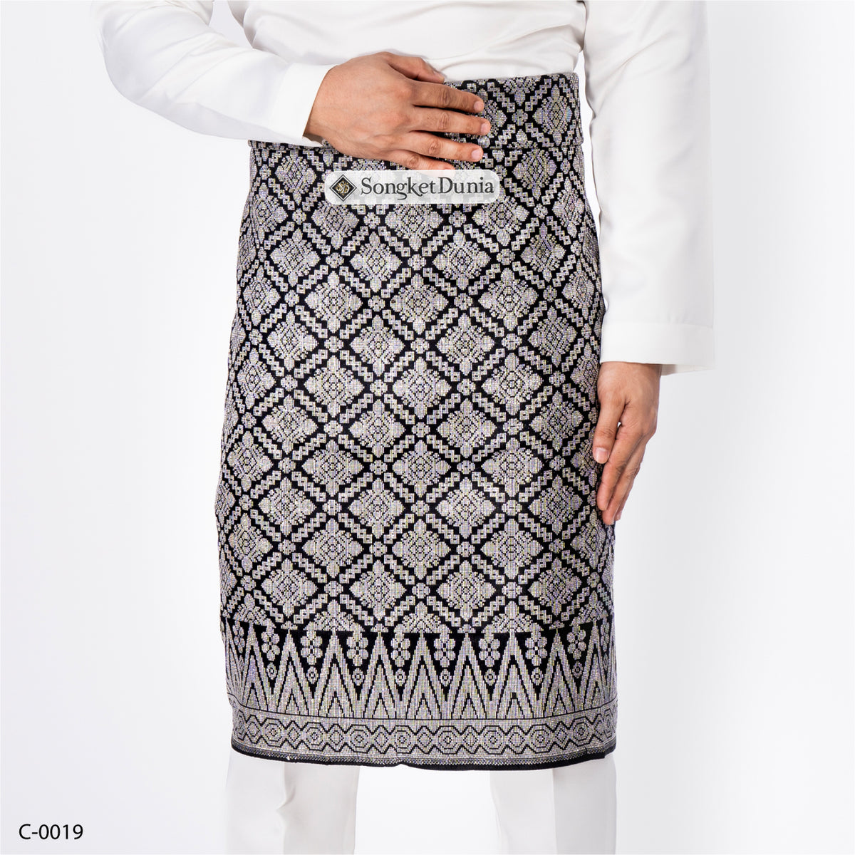 BLACK - SILVER (C-0019) | Classic