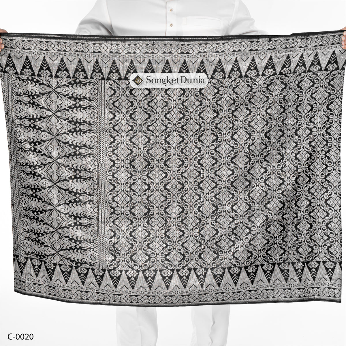 BLACK - SILVER (C-0020) | Classic